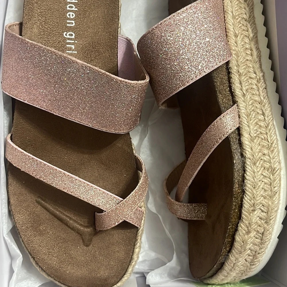 Madden Girl Metallic Rose Gold Espadrilles Sandal Size 7.5 platform